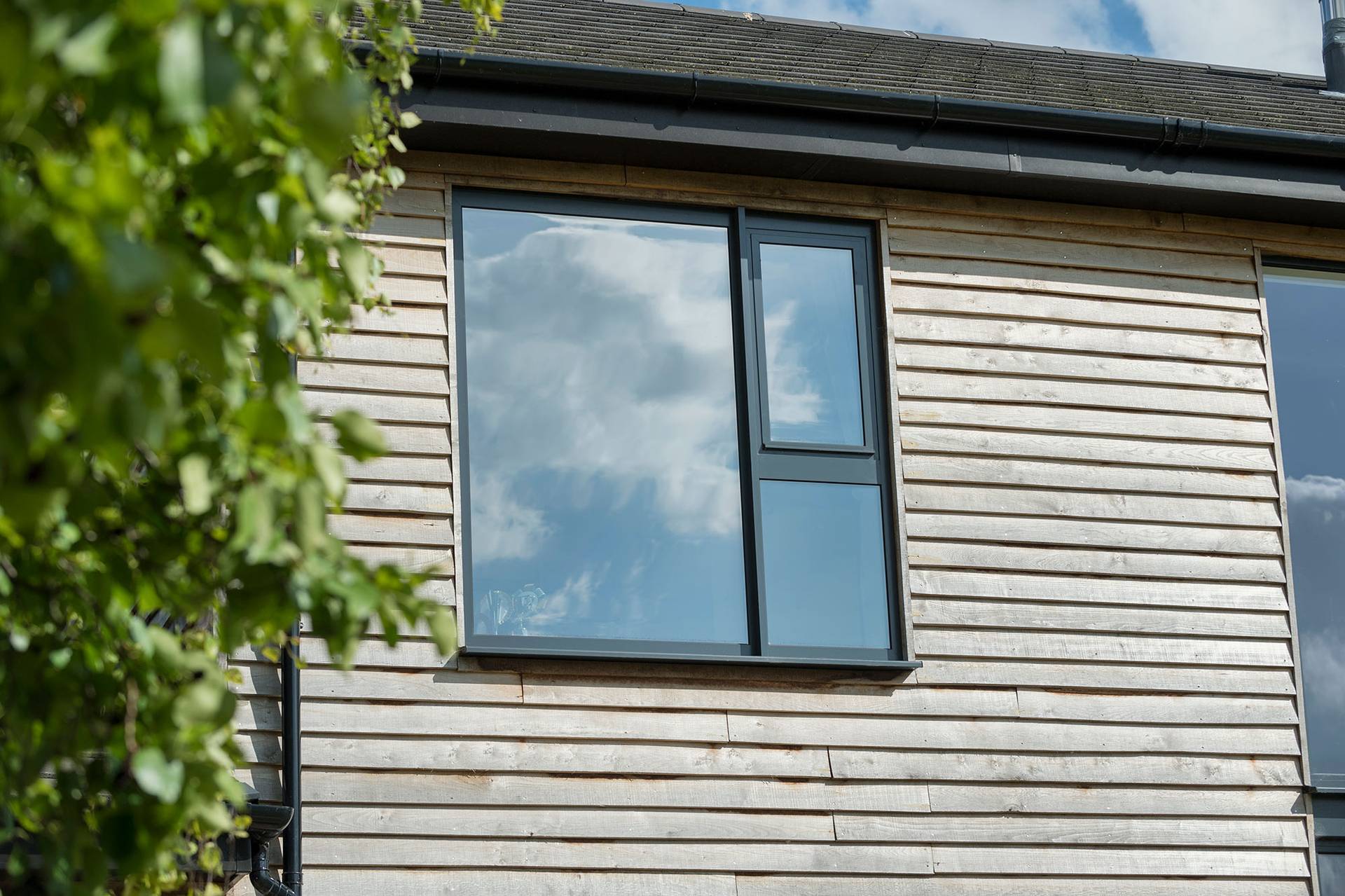 Optimal Functionality And Style With Dartford's Aluminium Windows