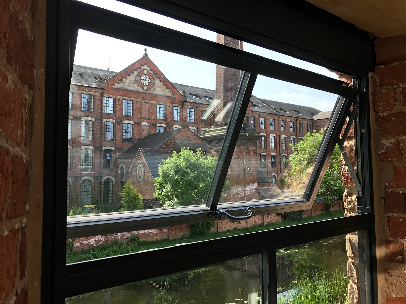 Security Features Of Aluminium Windows For Homes In Bromley